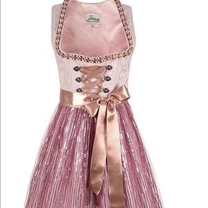OCTOBERFEST Traditional drindl in pink and apron
